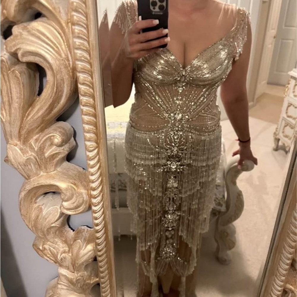 Custom-made fringed dress - Picture 5 of 5